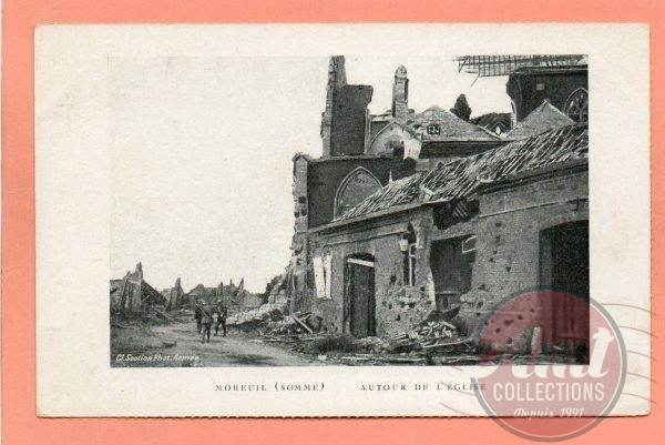 dept 80 - MOREUIL - Autour de l'Eglise
