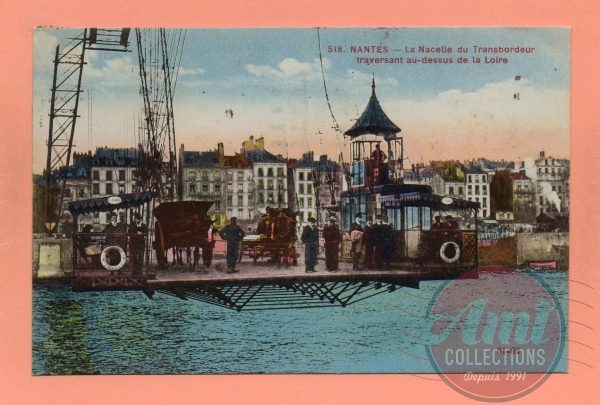 dept 44 - 518 - NANTES - La Nacelle du Transbordeur traversant au-dessus de la Loire