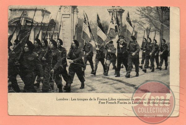 ANGLETERRE - 51-2141 - LONDRES - Les troupes de la France Libre viennent de recevoir leurs drapeaux