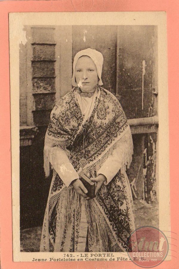 dept 62 - 742 - LE PORTEL - Jeune Porteloise en Costume de Fête