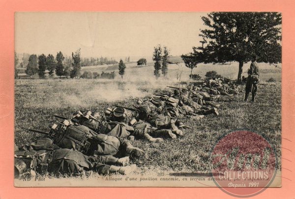 dept 10 - 233 - Camp de Mailly - Attaque d'une position ennemie, en terrain découvert, par l'infanterie